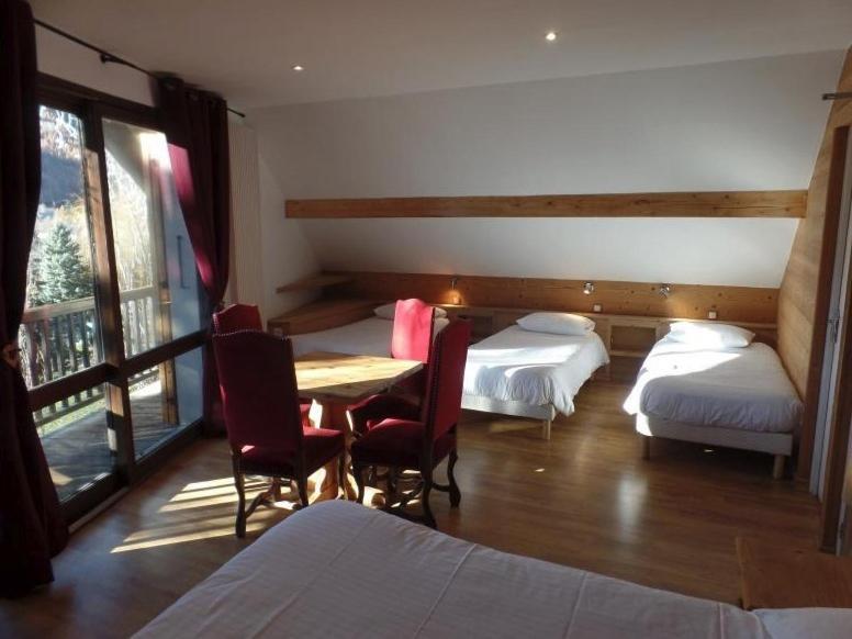 Hotel Les Vallois Vallouise Oda fotoğraf